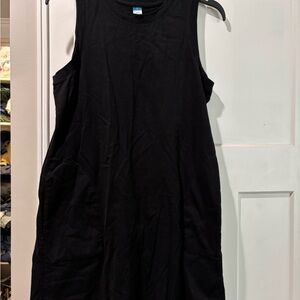 Elegant Black Sleeveless Dress